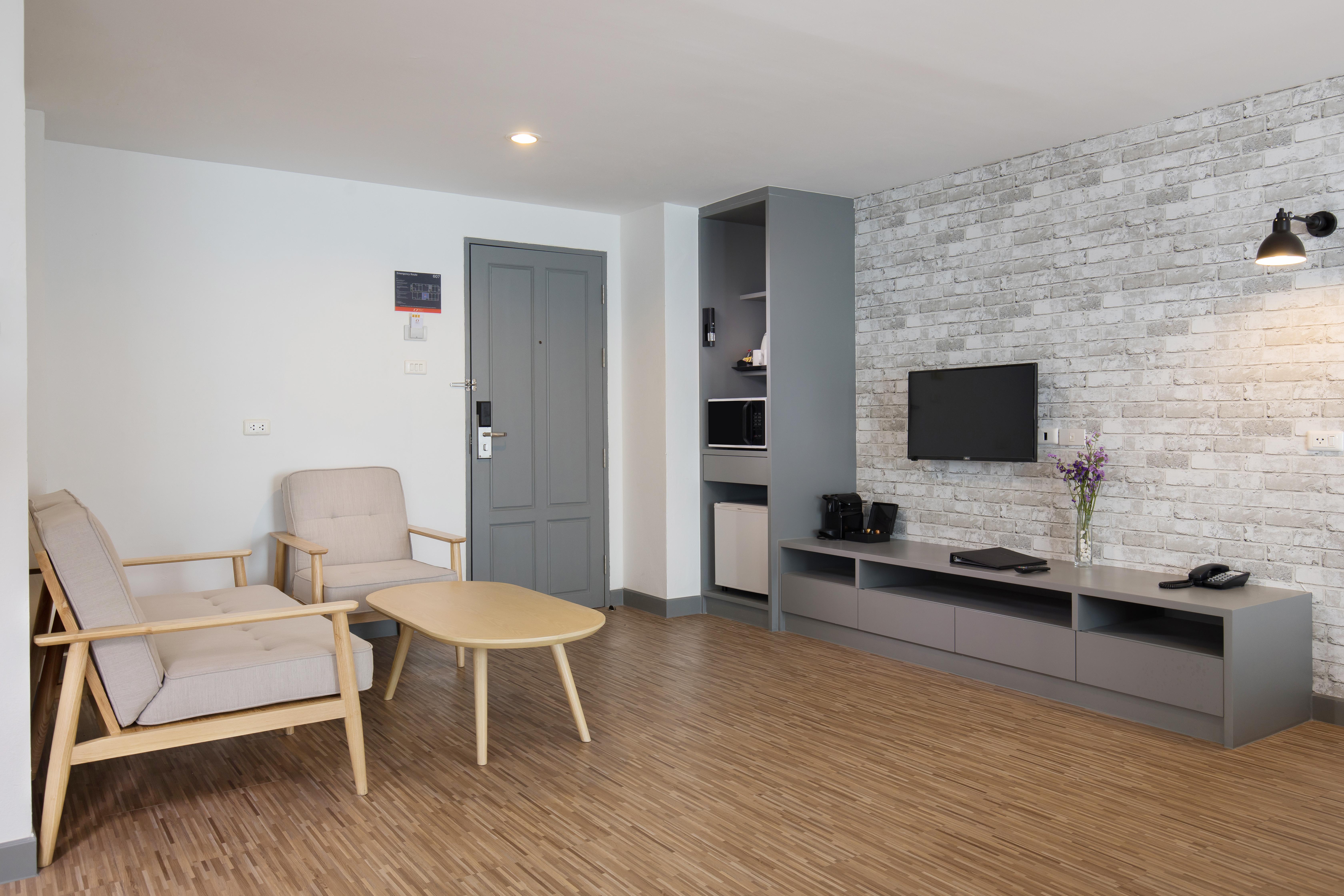 Journeyhub Pattaya Central Екстериор снимка