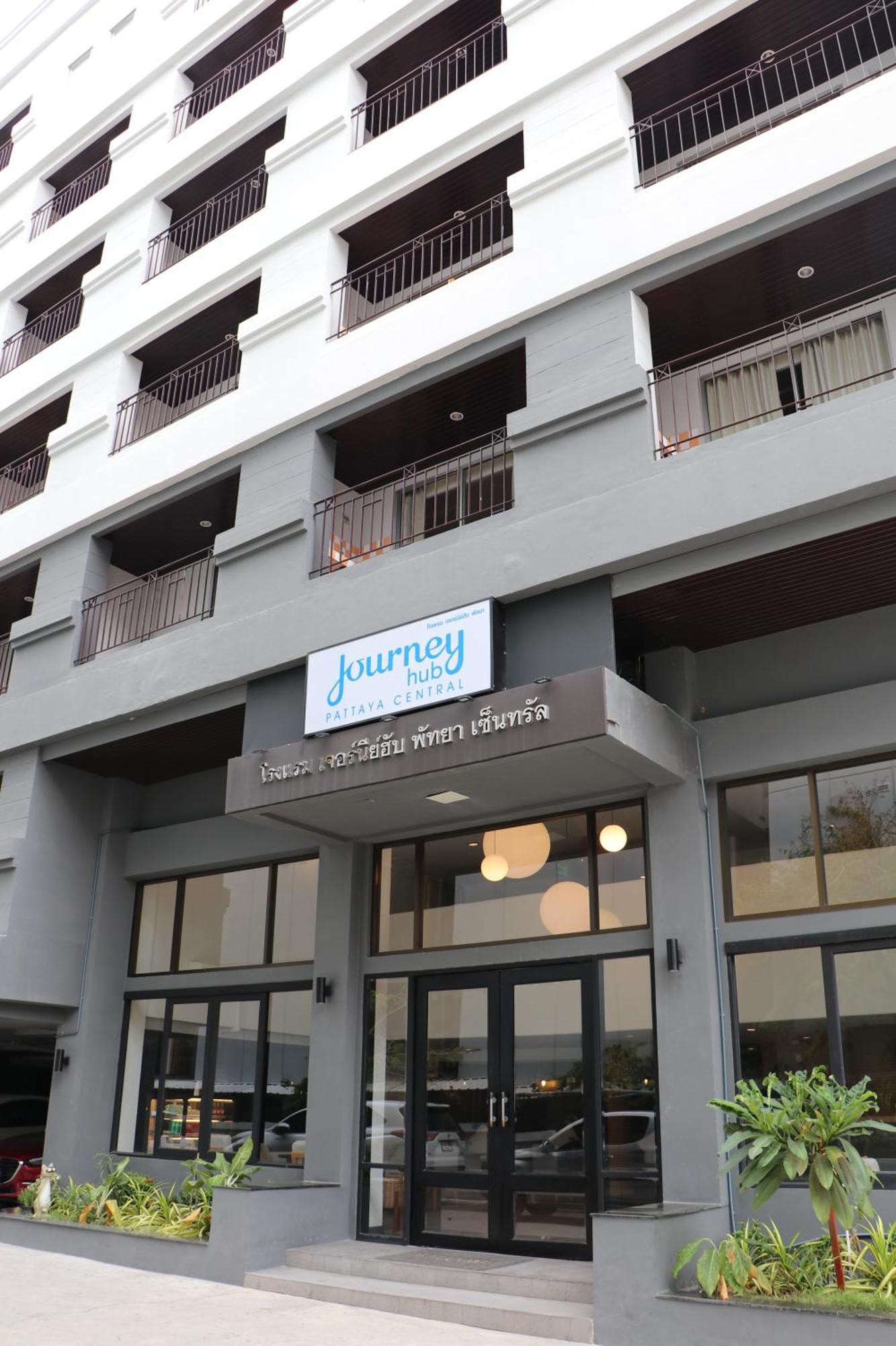 Journeyhub Pattaya Central Екстериор снимка